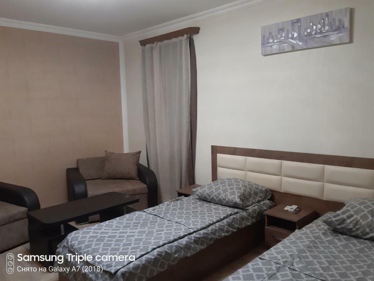 georgi apartament 2 Appartement Tbilisi Buitenkant foto